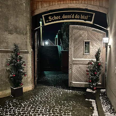 Hotelgasthof Kirchenwirt ホテル Schierling