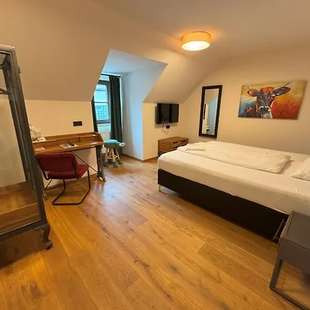 ホテル Hotelgasthof Kirchenwirt *