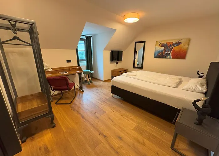 호텔 Hotelgasthof Kirchenwirt *