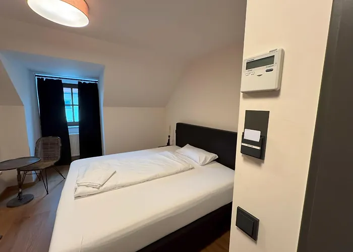 Hotelgasthof Kirchenwirt * Schierling